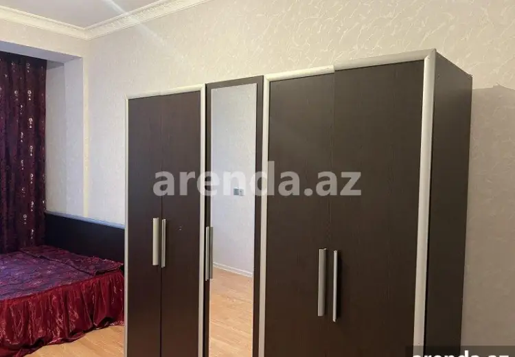 3 otaqlı mənzil Satılır,