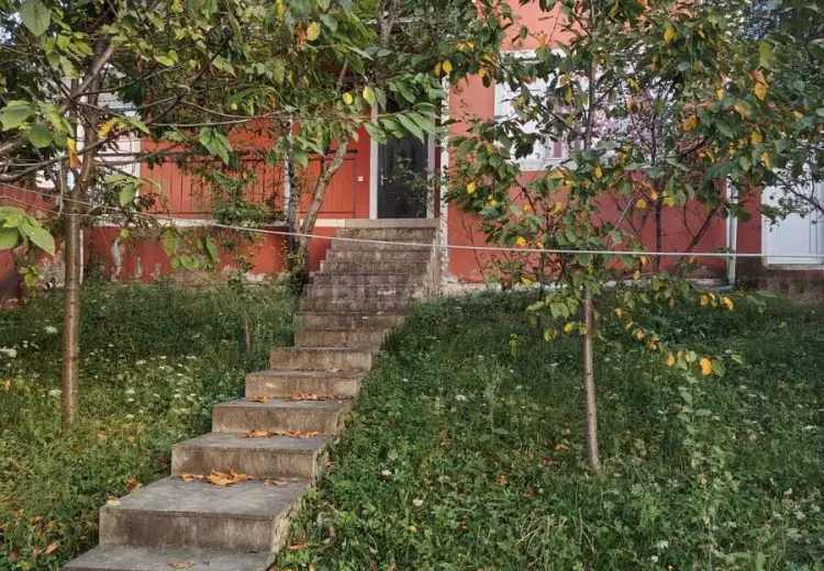 3 otaqlı mənzil Satılır, Quba