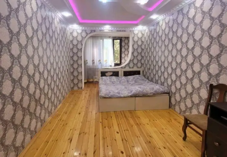 5 otaqlı mənzil Satılır, Gəncə
