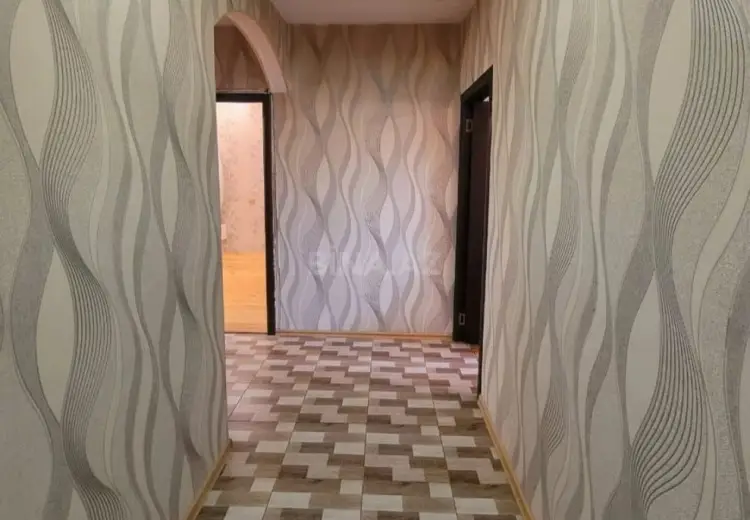 5 otaqlı mənzil Satılır, Gəncə