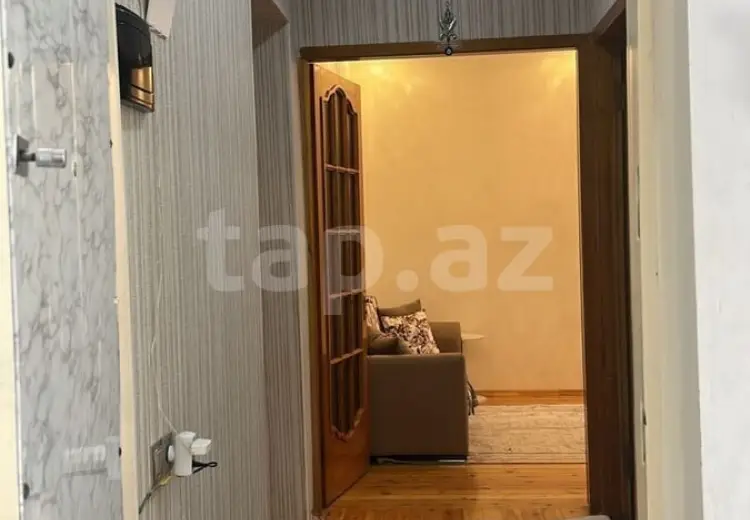 4 otaqlı mənzil , Bakı