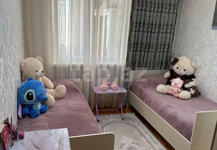 4 otaqlı mənzil , Bakı