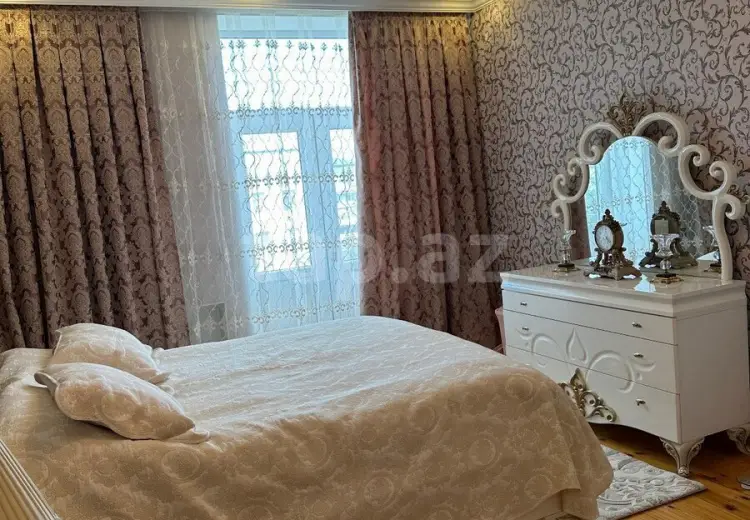 4 otaqlı mənzil , Bakı