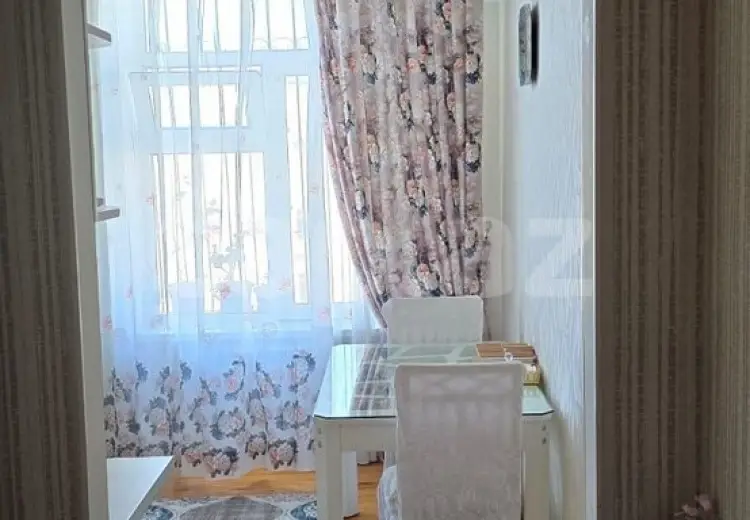 4 otaqlı mənzil , Bakı
