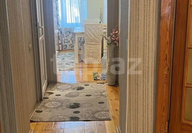 4 otaqlı mənzil , Bakı