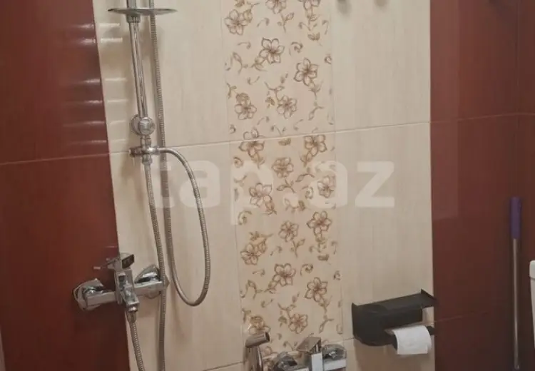 4 otaqlı mənzil , Bakı