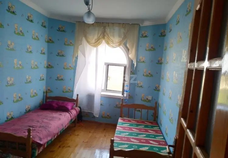 8 otaqlı mənzil , Xaçmaz