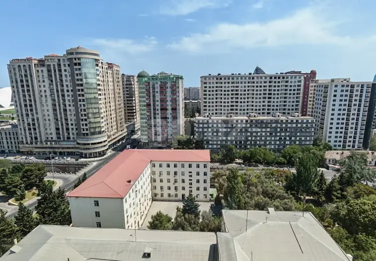3 otaqlı mənzil , Bakı