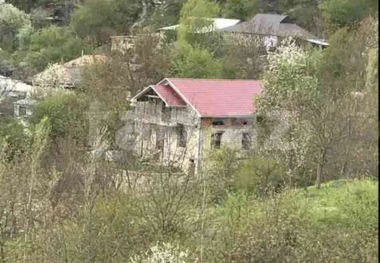 5 otaqlı mənzil , Şəki
