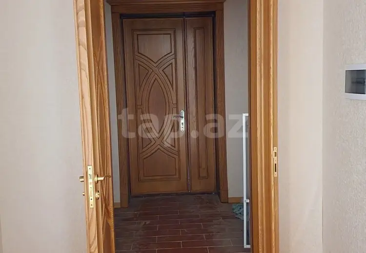 7 otaqlı mənzil , Xırdalan