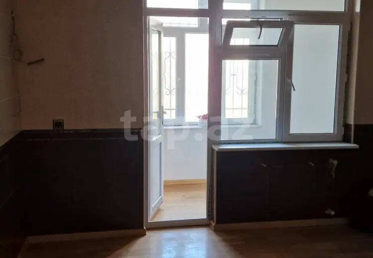 7 otaqlı mənzil , Xırdalan