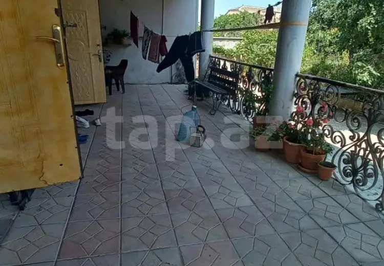 6 otaqlı mənzil , Xırdalan