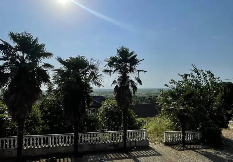 4 otaqlı mənzil Satılır, Astara