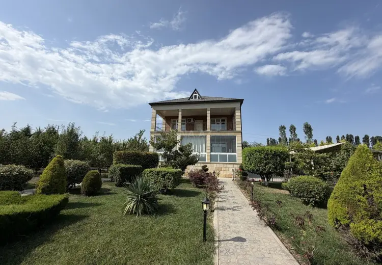 5 otaqlı mənzil Satılır, Quba