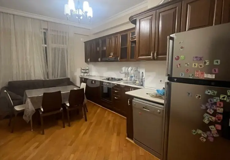 1 000 AZN - 3 otaqlı mənzil Kirayə (aylıq), Bakı