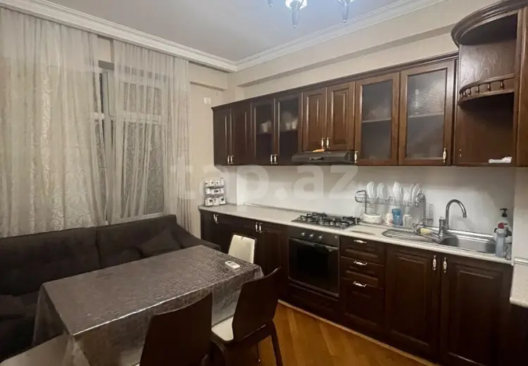 1 000 AZN - 3 otaqlı mənzil Kirayə (aylıq), Bakı