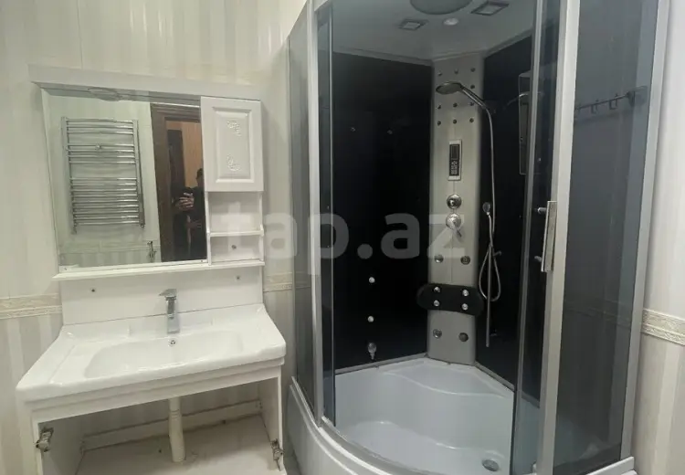 1 000 AZN - 3 otaqlı mənzil Kirayə (aylıq), Bakı