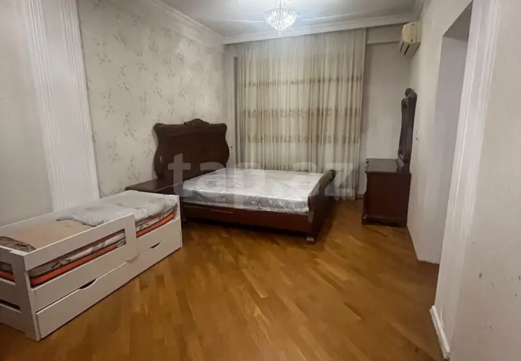1 000 AZN - 3 otaqlı mənzil Kirayə (aylıq), Bakı