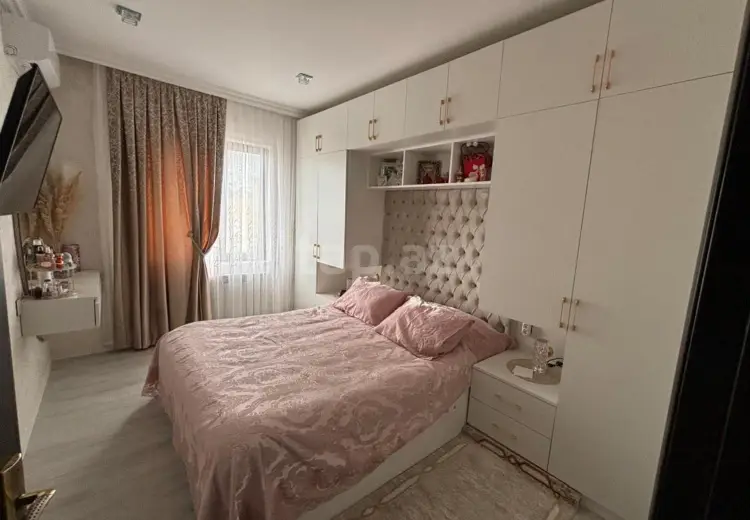 4 otaqlı mənzil , Bakı