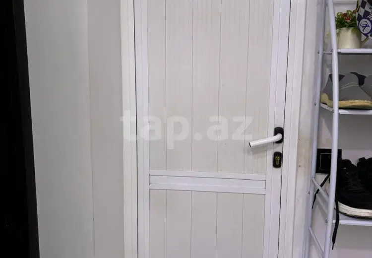4 otaqlı mənzil , Bakı