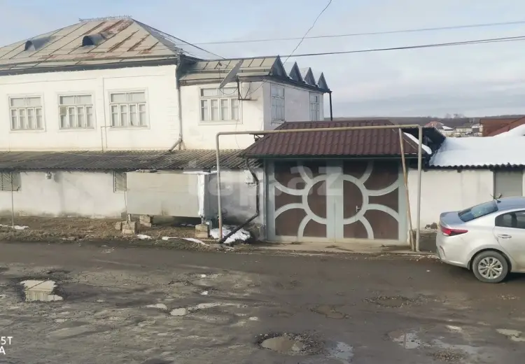 8 otaqlı mənzil , Quba