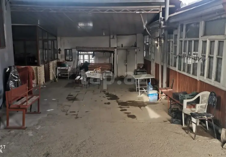 8 otaqlı mənzil , Quba