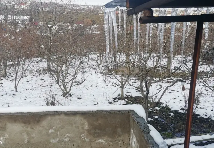 8 otaqlı mənzil , Quba