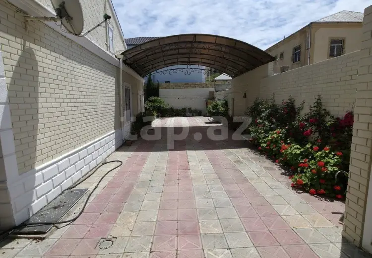 4 otaqlı mənzil , Bakı