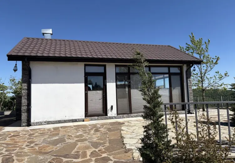 5 otaqlı mənzil Satılır, Şamaxı