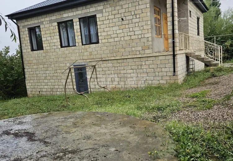 3 otaqlı mənzil , Qusar