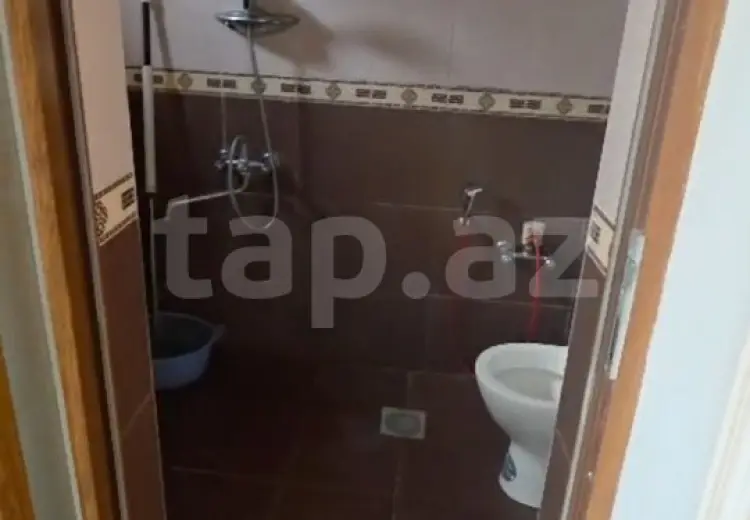 8 otaqlı mənzil , Gəncə