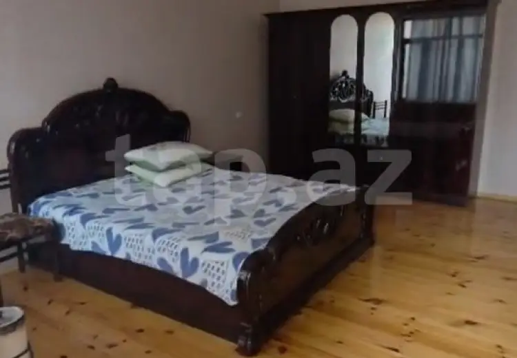 8 otaqlı mənzil , Gəncə