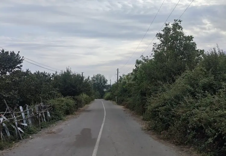9 sot Torpaq Satılır, Qəbələ
