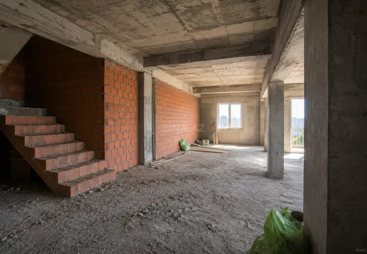 1700 m² Obyekt / Ofis Satılır, Mingəçevir