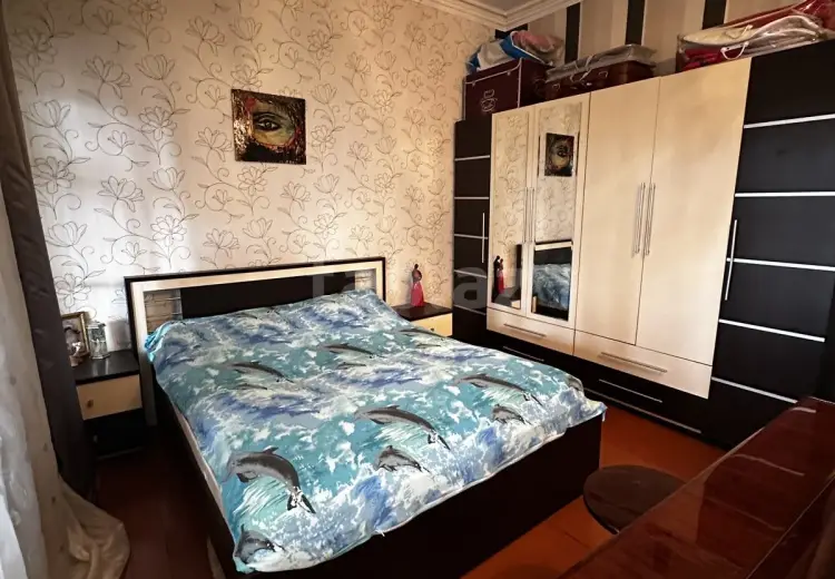 4 otaqlı mənzil , Şəki