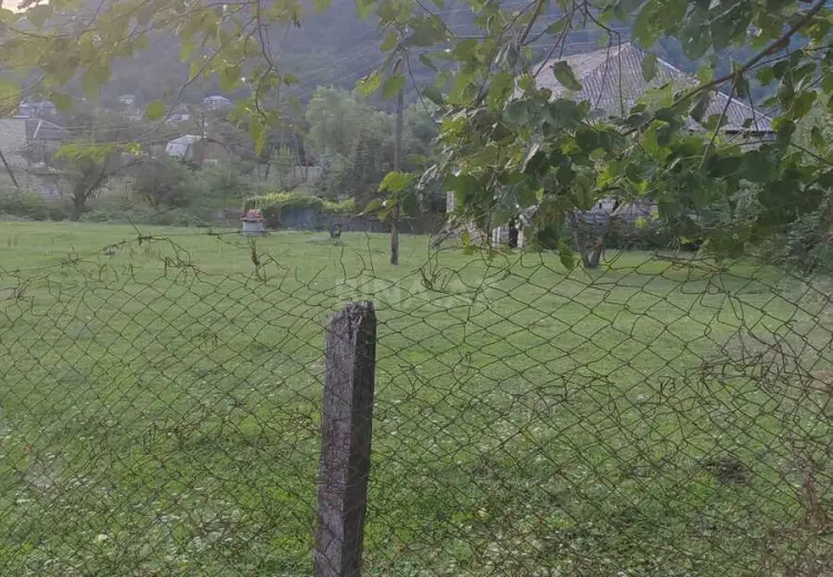 10 sot Torpaq Satılır, Lerik