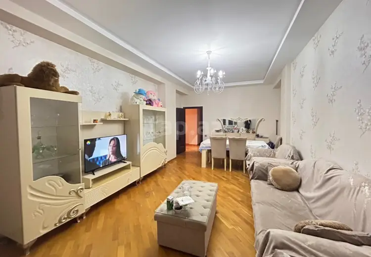 3 otaqlı mənzil , Bakı