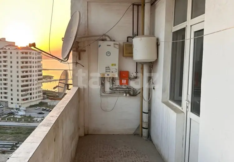 3 otaqlı mənzil , Bakı