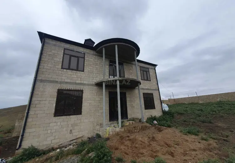 6 otaqlı mənzil Satılır, Şamaxı