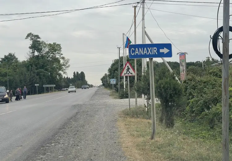 20 sot Torpaq Satılır, Xaçmaz