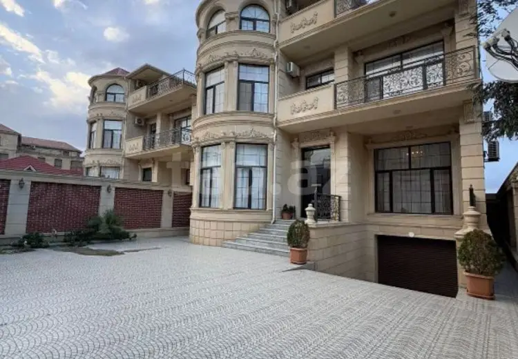 8 otaqlı mənzil , Badamdar qəs., Səbail, Bakı