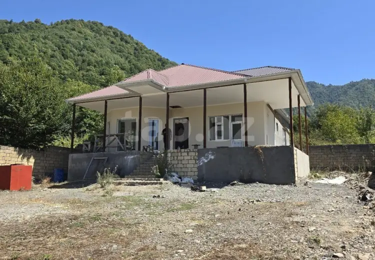 3 otaqlı mənzil , Qəbələ