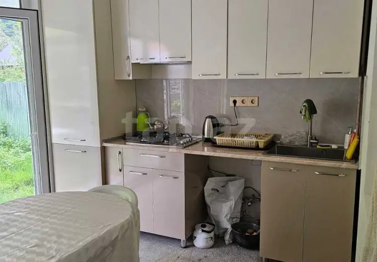 3 otaqlı mənzil , Qax