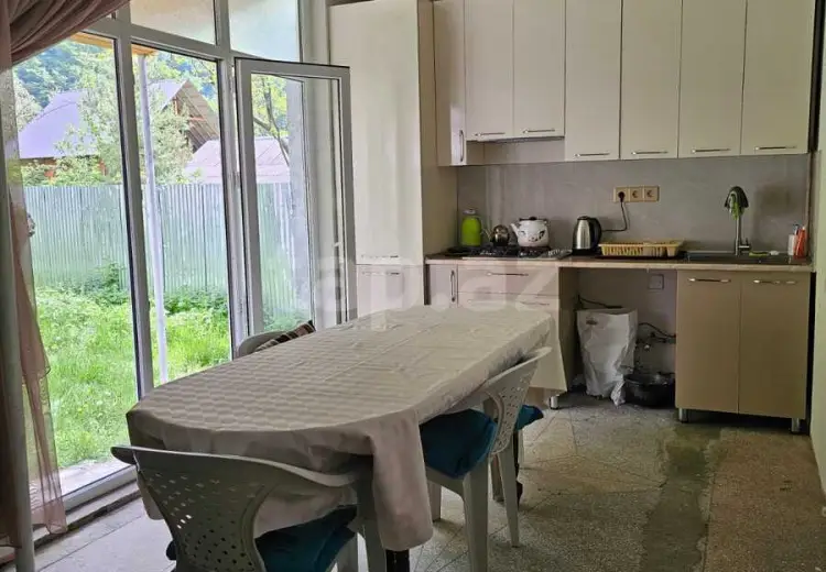 3 otaqlı mənzil , Qax