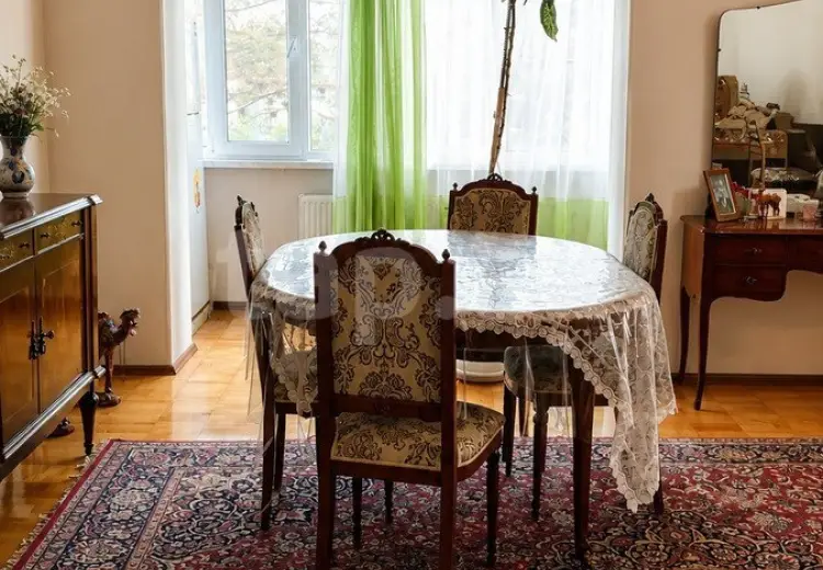 5 otaqlı mənzil , Bakı