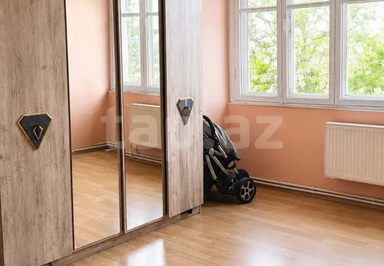 5 otaqlı mənzil , Bakı