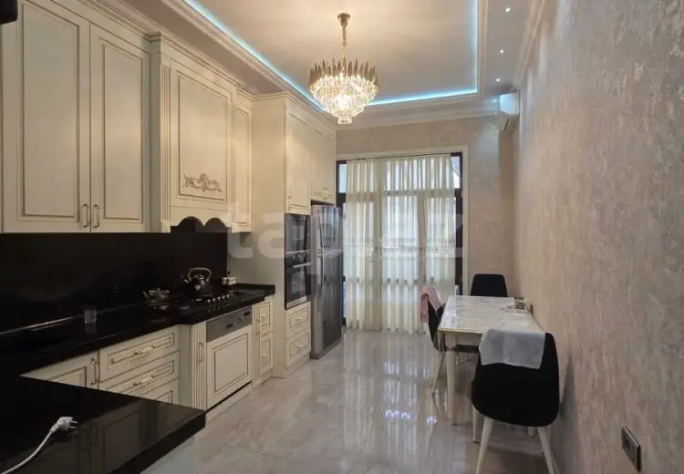 3 otaqlı mənzil , Bakı