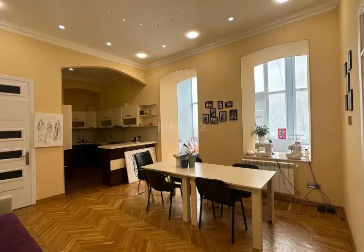 110 m² Obyekt / Ofis Kirayə (aylıq), Sahil qəs., Səbail, Bakı
