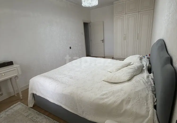 4 otaqlı mənzil , Bakı