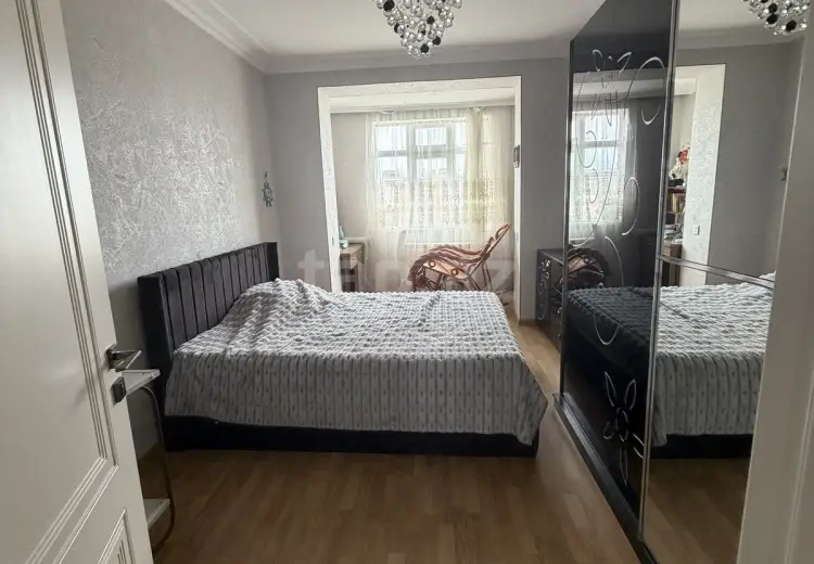 4 otaqlı mənzil , Bakı